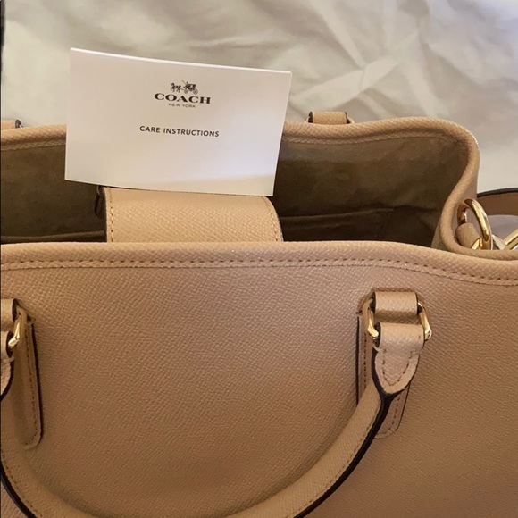 A coach bag - Picture 4 of 8